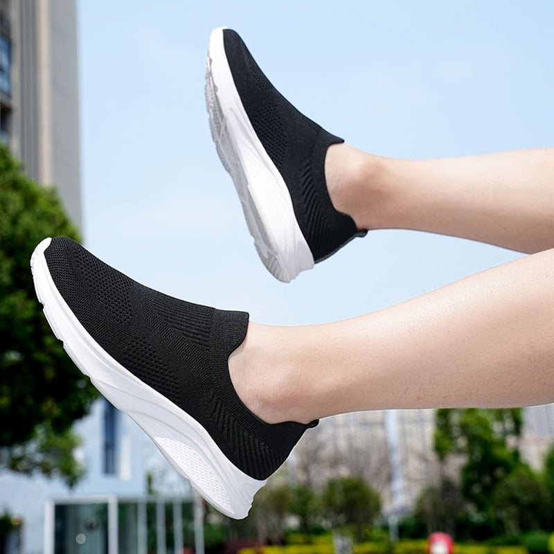 Slip-On Sneakers Men Lightweight Running Shoes Breathable Knitted Sock Shoes White